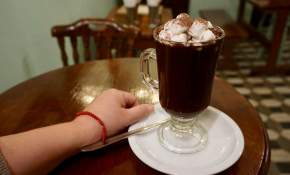 La mejor forma de pasar el frío: Un chocolate caliente en Amor Porteño