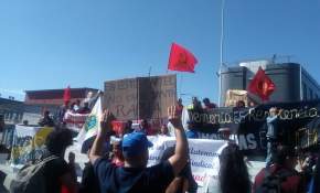 [FOTOS] Marcha 1 de Mayo en Valparaíso: a defender los derechos de los trabajadores y trabajadoras 