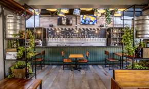 [FOTOS] Popular cervecería renueva imagen y abre nuevamente su bar en Viña del Mar